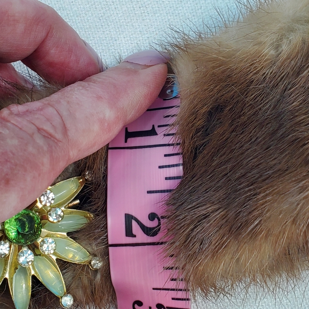 VINTAGE fox fur collar with brooch - Picture 6 of 8